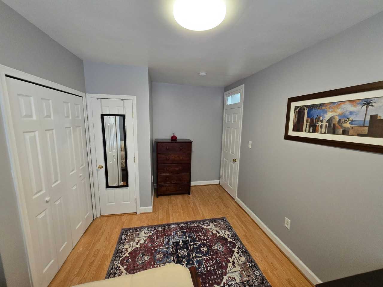 411 Hobart Pl Nw - Photo 4 of 25