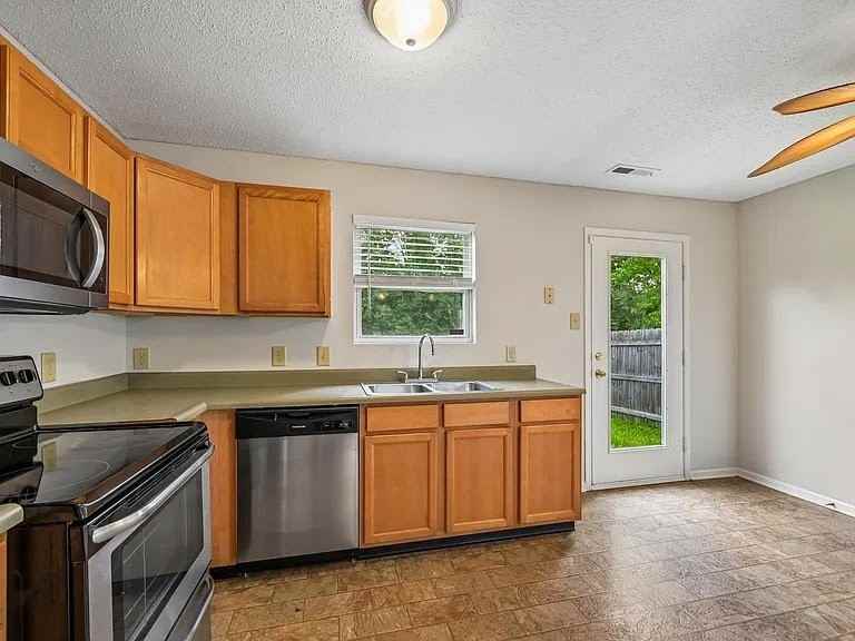11355 Congaree Way - Photo 5 of 15