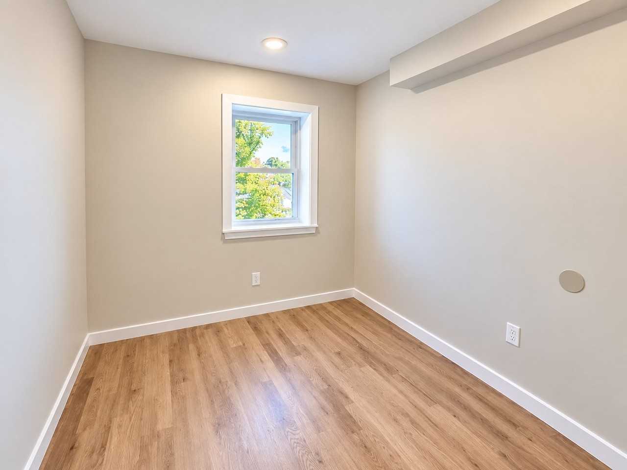 65 S Harrison St #10 - Photo 6 of 7
