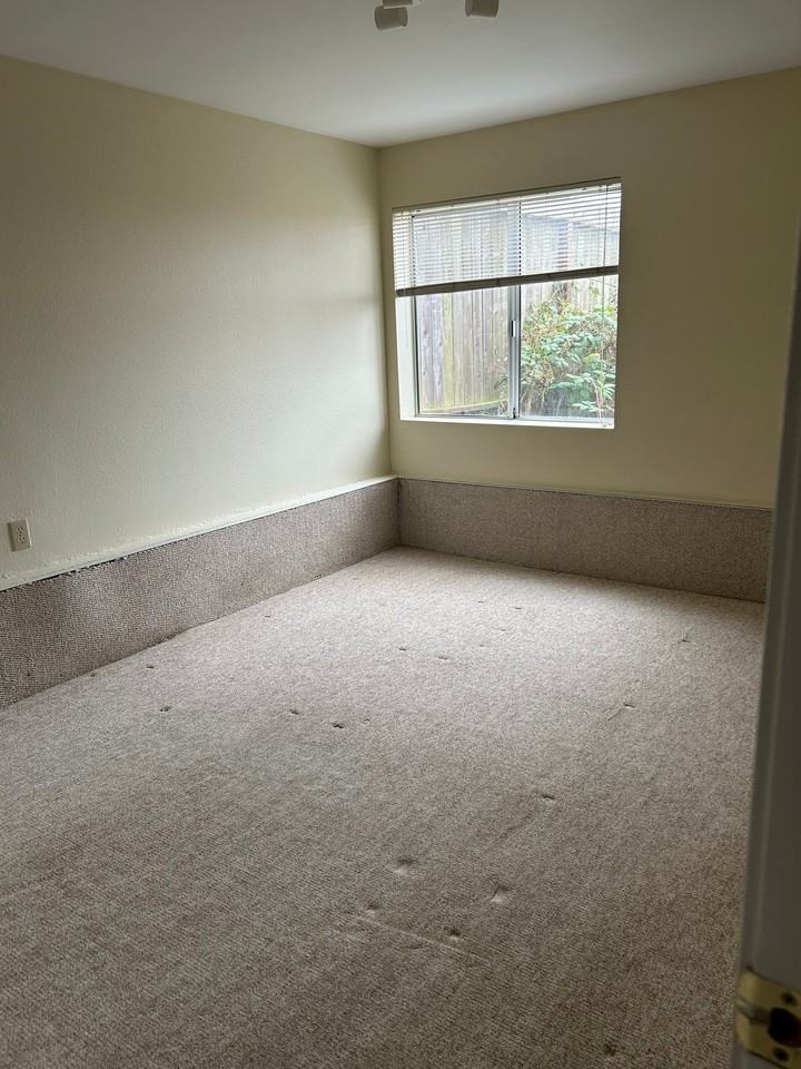 1353 27th Ave - Photo 6 of 7