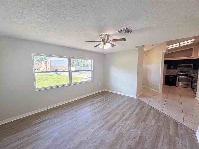 11339 Stacy St - Photo 6 of 16