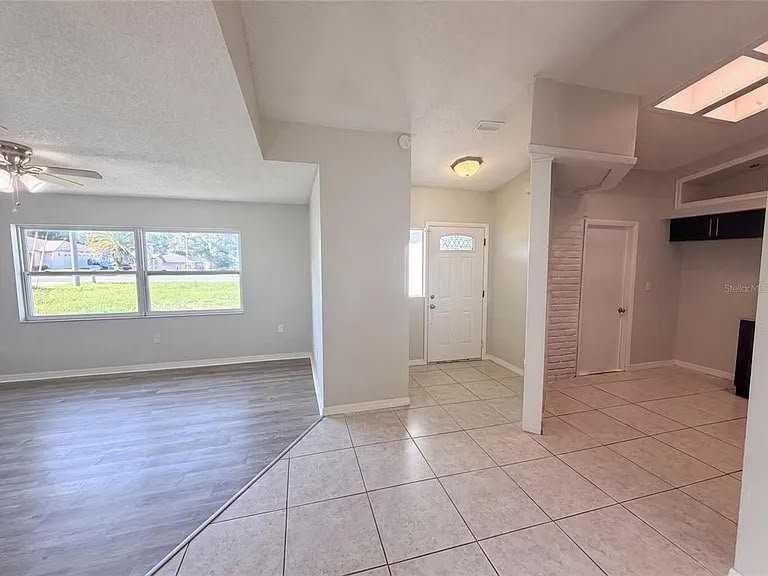 11339 Stacy St - Photo 7 of 16