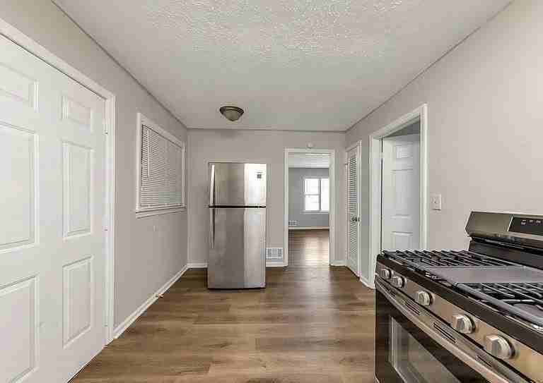 118 Victor Cir Nw - Photo 5 of 11