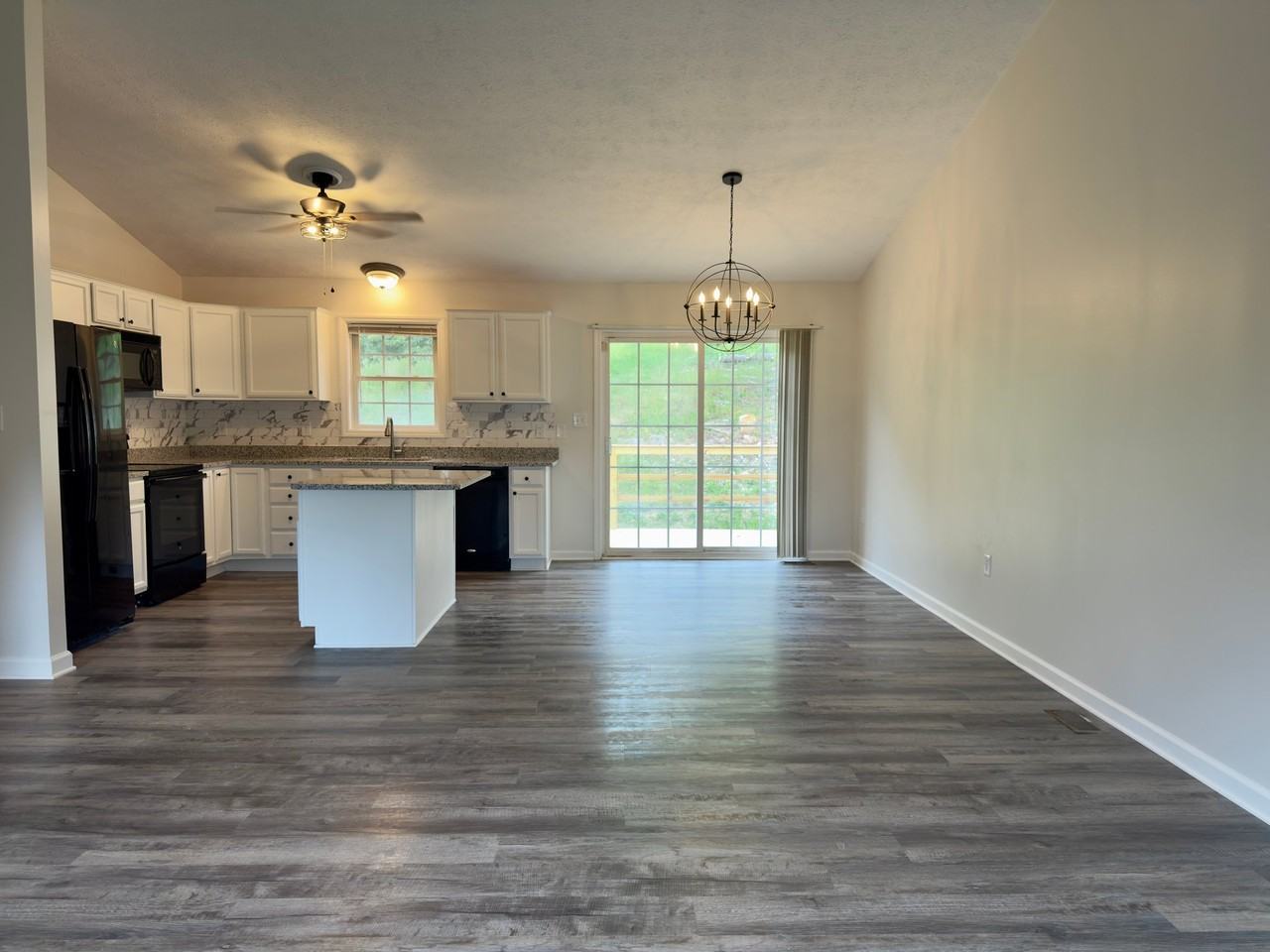 104 Willow Trl - Photo 6 of 11