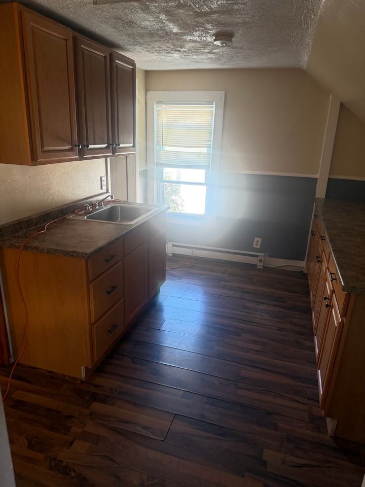 172 Winthrop St #3 - Photo 2 of 10
