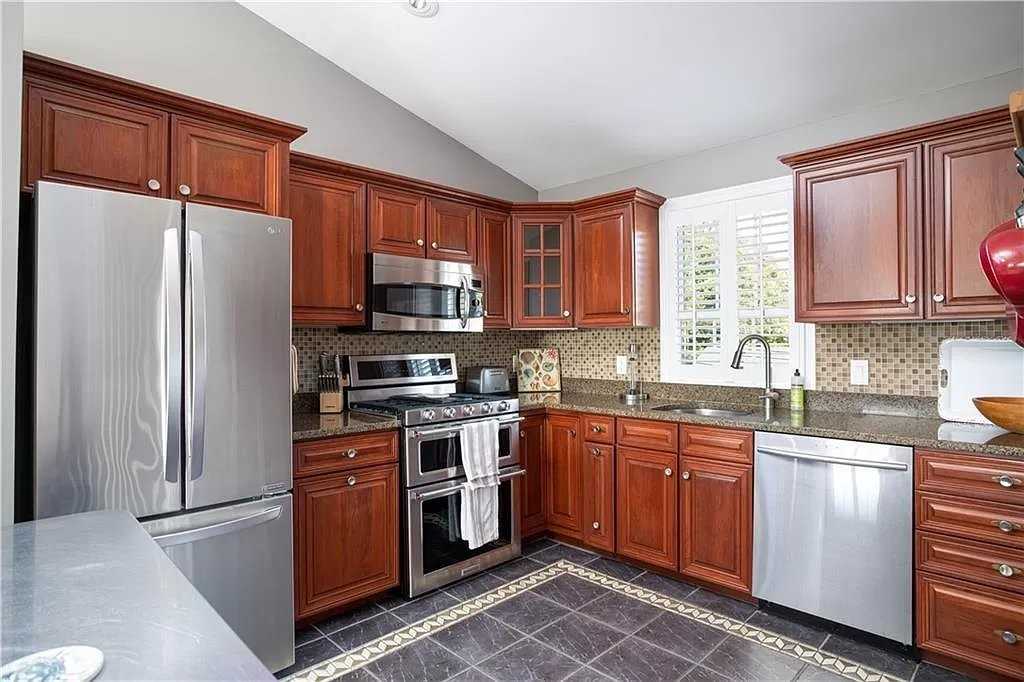 46 Malbone Rd #1 - Photo 2 of 5