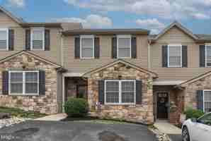 featured image of 716 S 82nd St