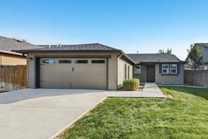 featured image of 1045 W Sanetta St #1