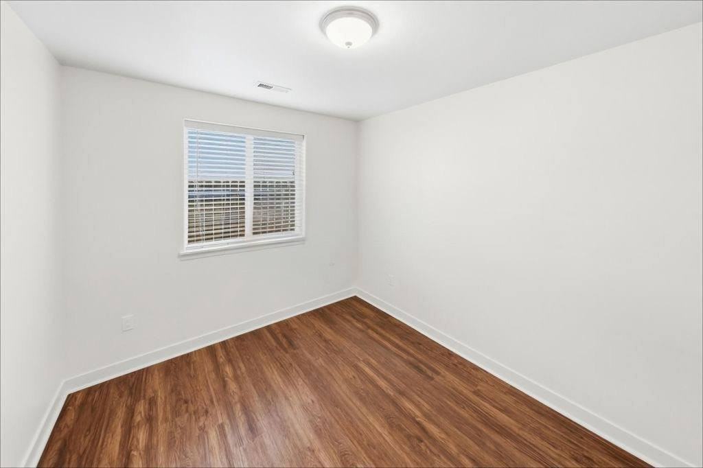 1045 W Sanetta St #1 - Photo 6 of 11