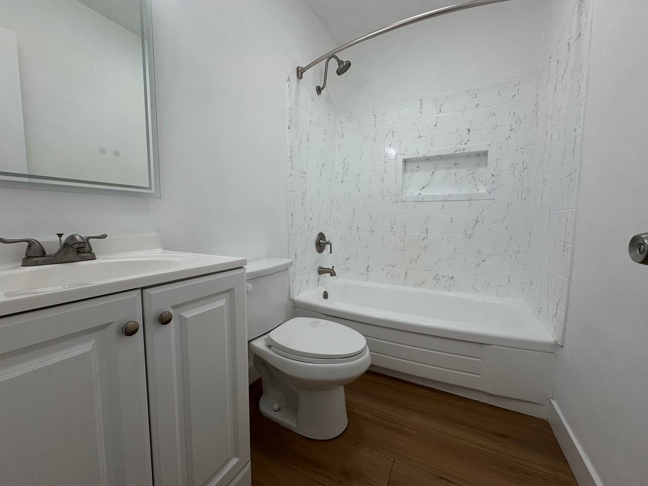 6632 Darby Ave #15 - Photo 7 of 8
