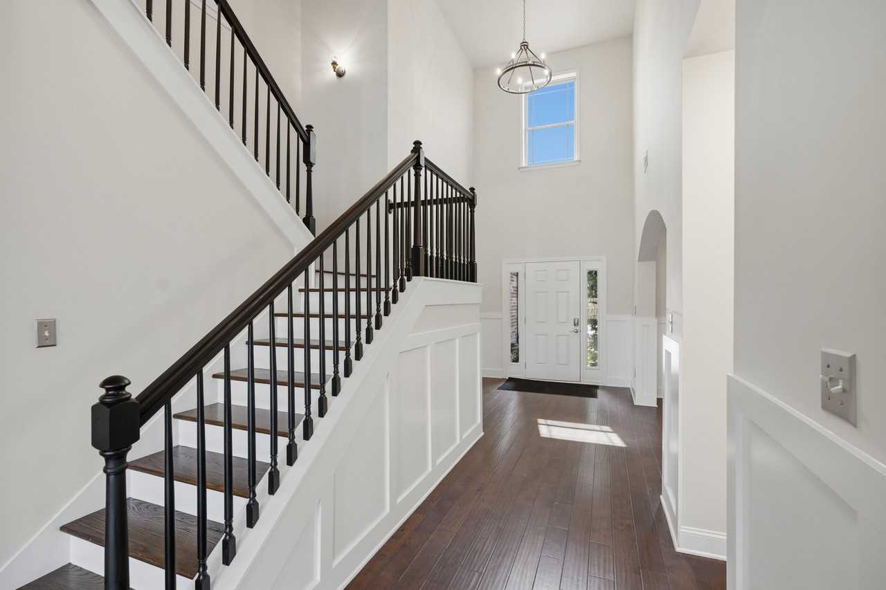 3011 Magnolia Leaf Cir Se - Photo 2 of 20