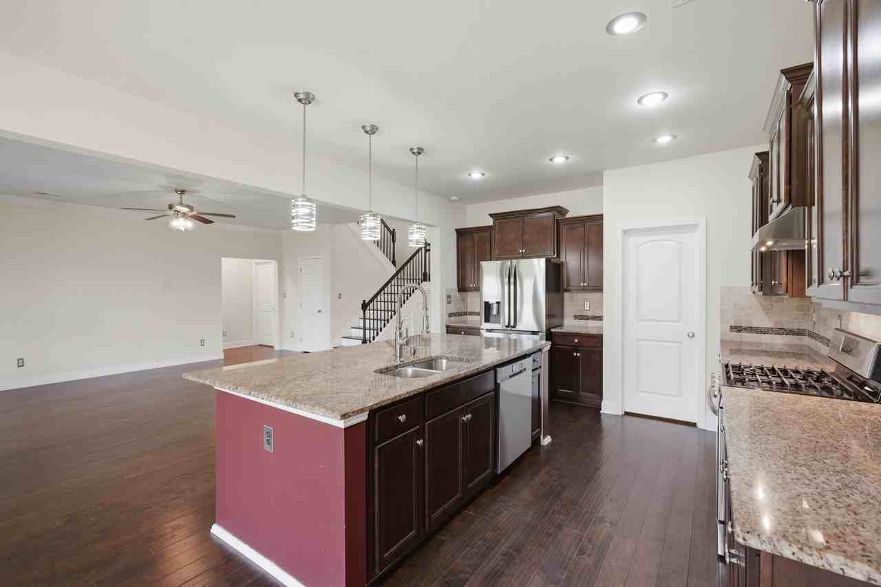 3011 Magnolia Leaf Cir Se - Photo 5 of 20