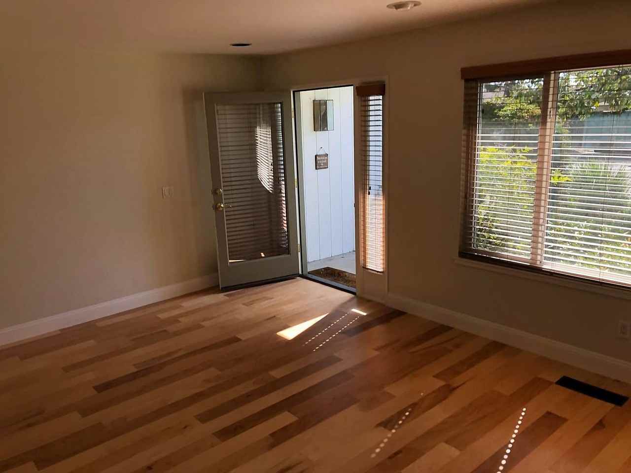 969 Madison Dr - Photo 4 of 13