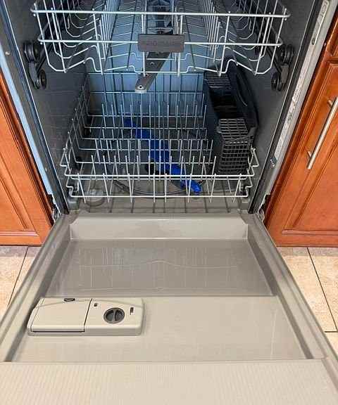 4149 Nugget Dr - Photo 3 of 20