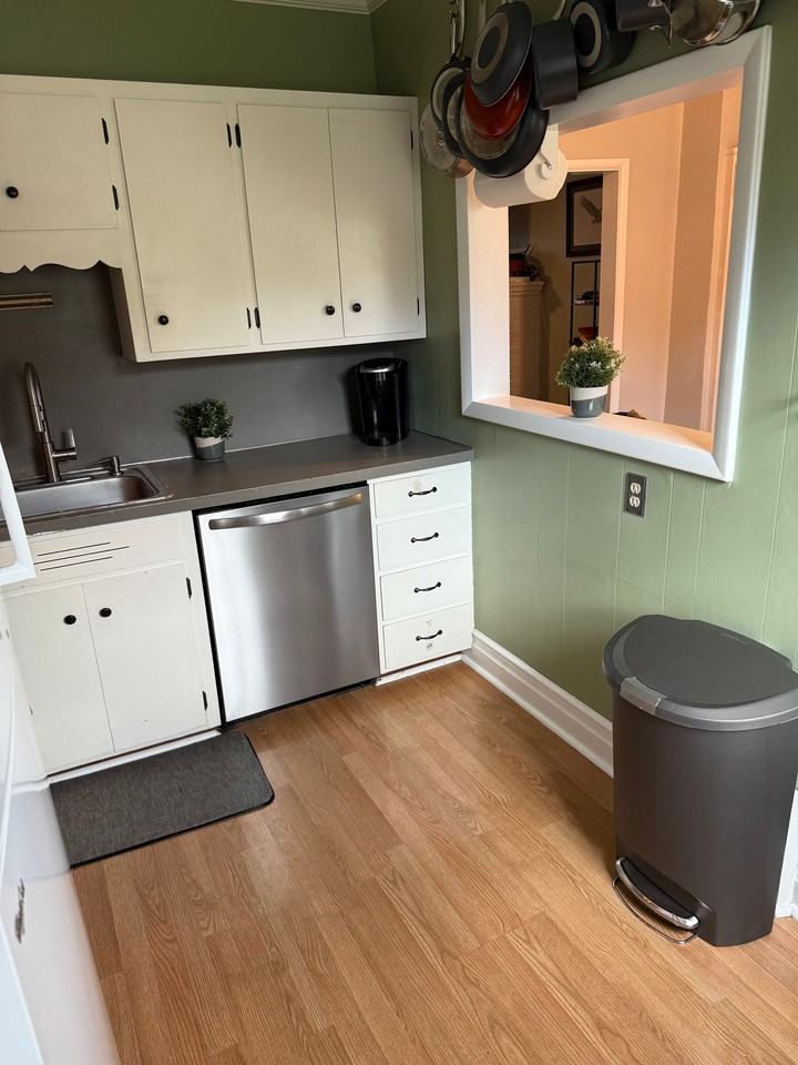 41 Spencer Ave - Photo 4 of 8