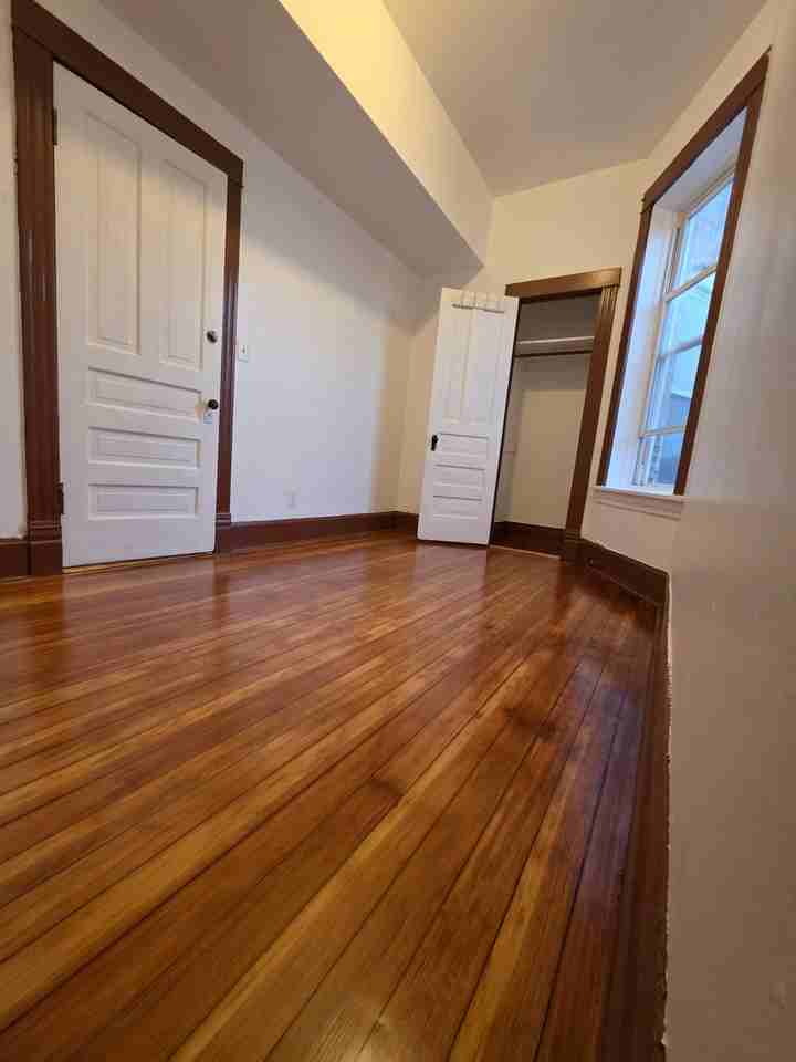 1138 N Hamlin Ave #2 - Photo 3 of 16