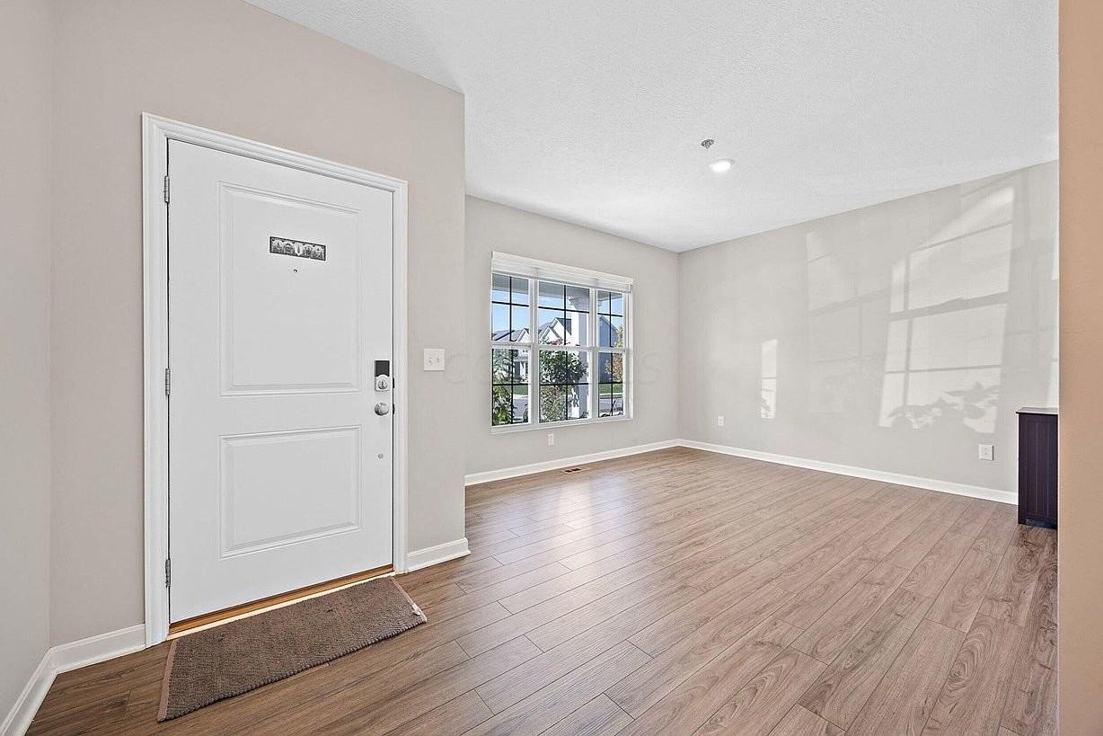 727 Habitat Way - Photo 2 of 25