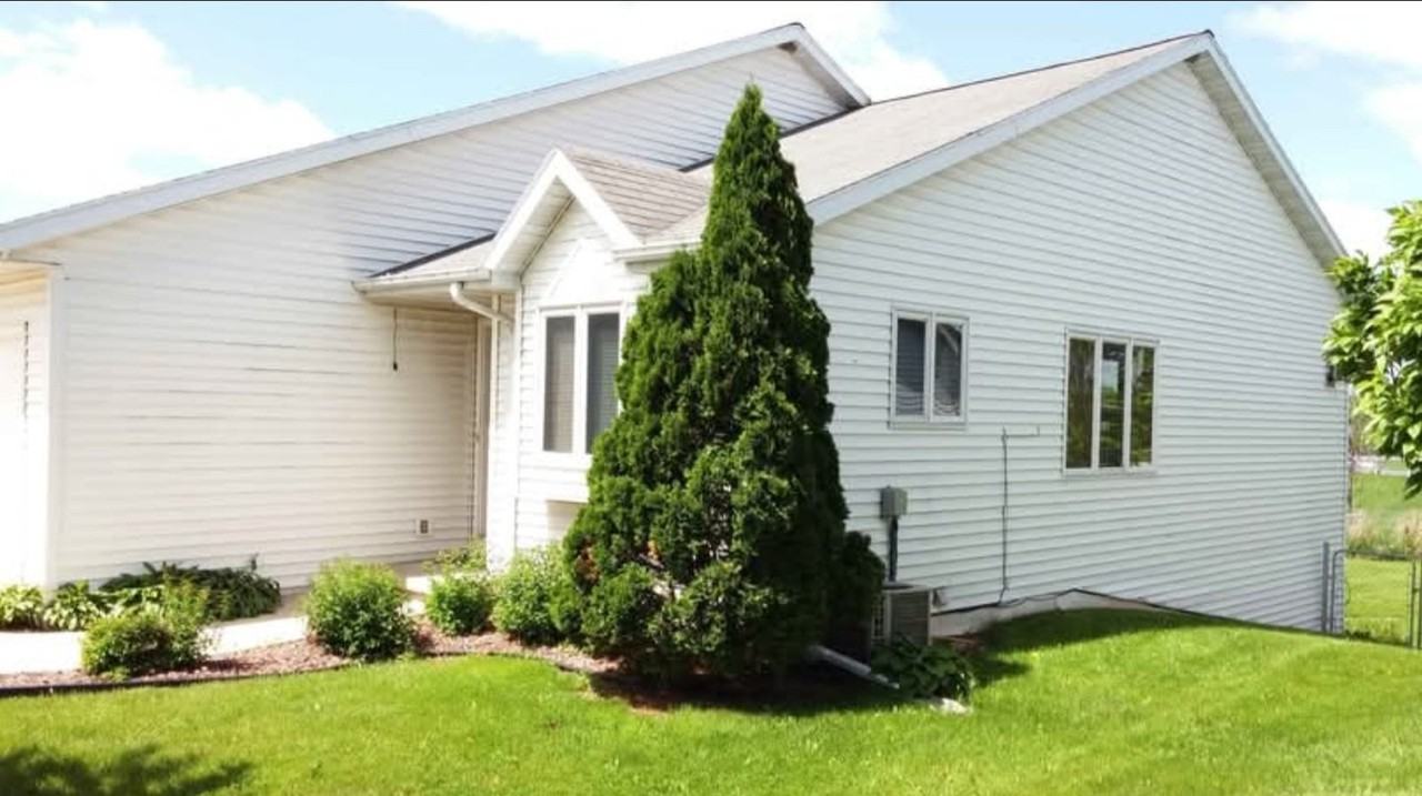 2416 E Ridge Ter #1