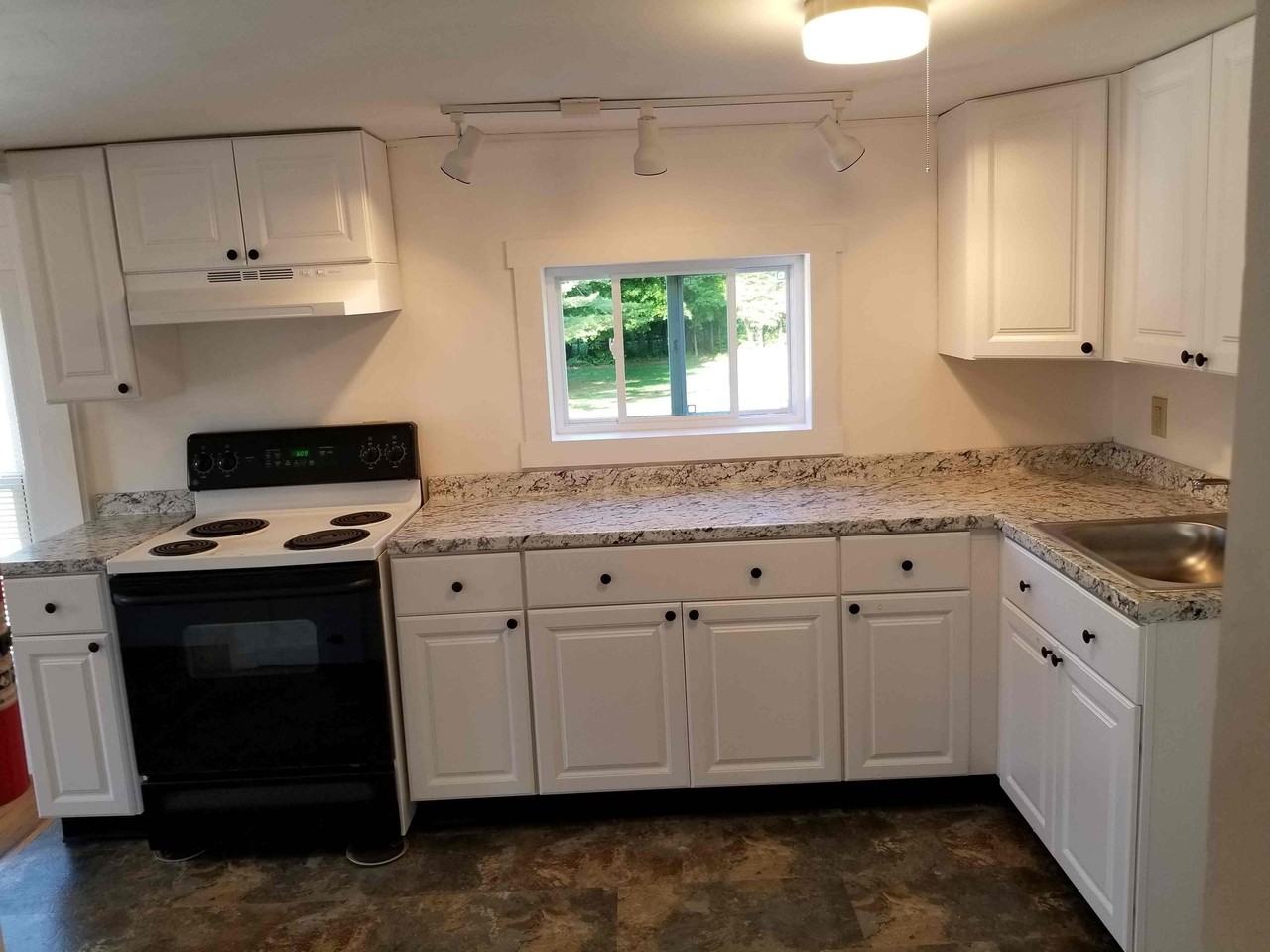 151 Wakefield St #B - Photo 2 of 5