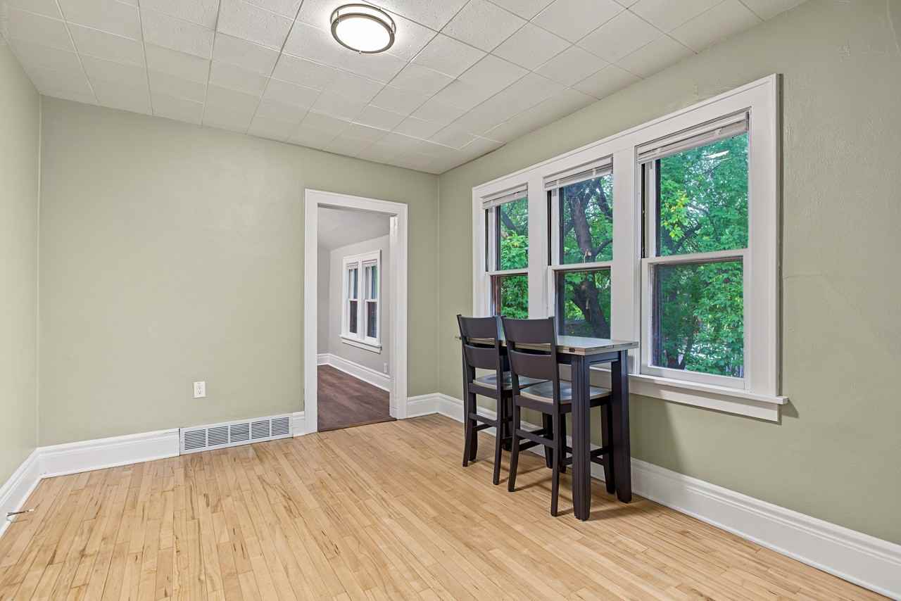 560 Stryker Ave #2 - Photo 6 of 17