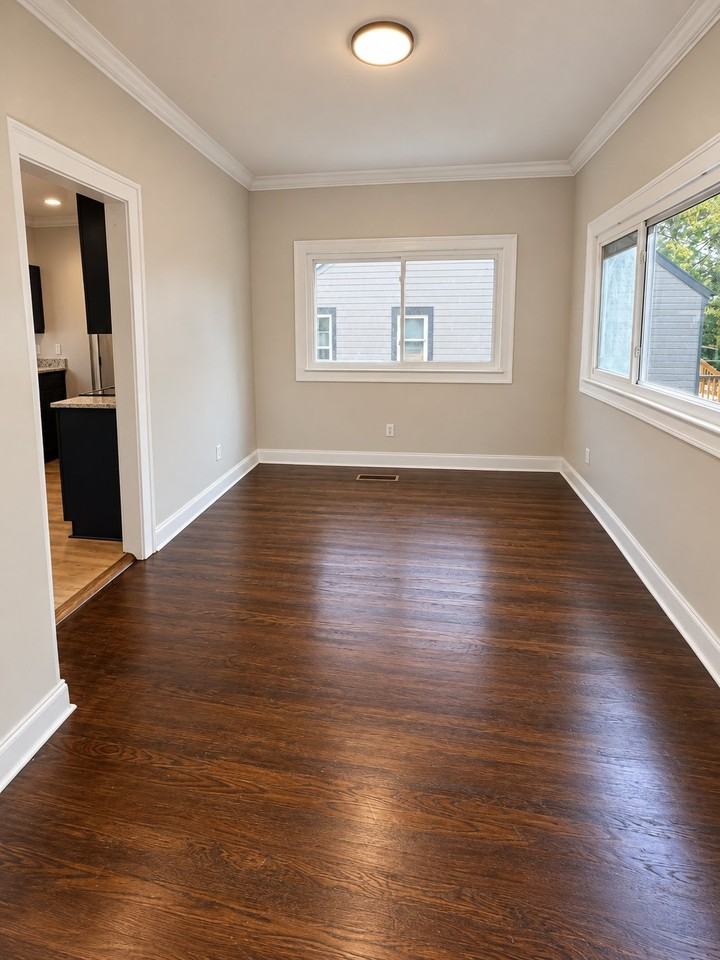 236 Pinewood Ave - Photo 5 of 20