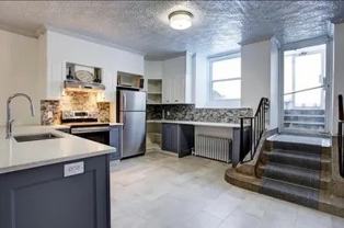2232 Rue St-Antoine O - Photo 1 of 1