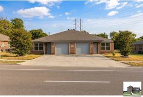 featured image of 917 Brookview Dr #B