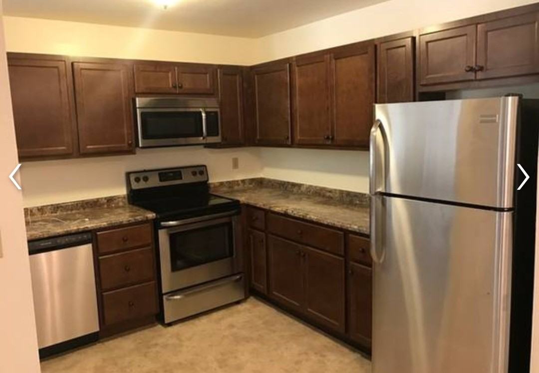 105 Michaels Ct #105 - Photo 2 of 7
