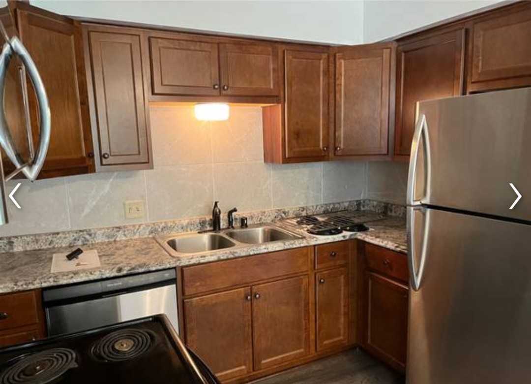 1540 N 116th St #2 - Photo 7 of 9