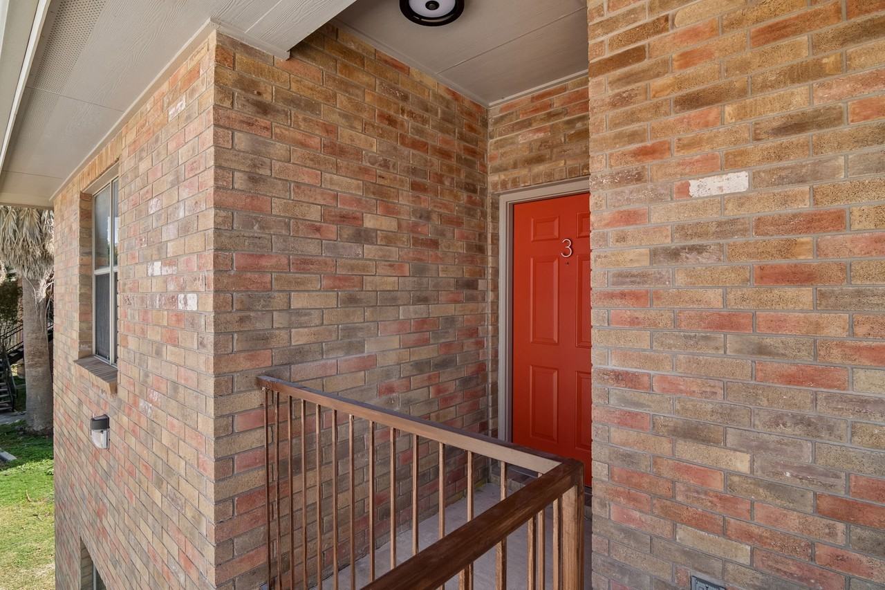 509 Dukeway #3 - Photo 4 of 16