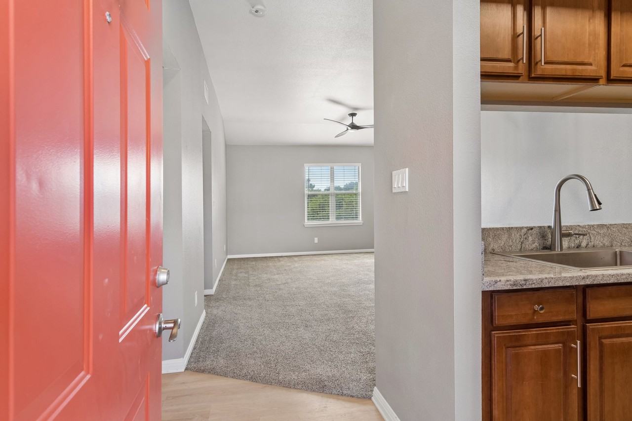 509 Dukeway #3 - Photo 5 of 16