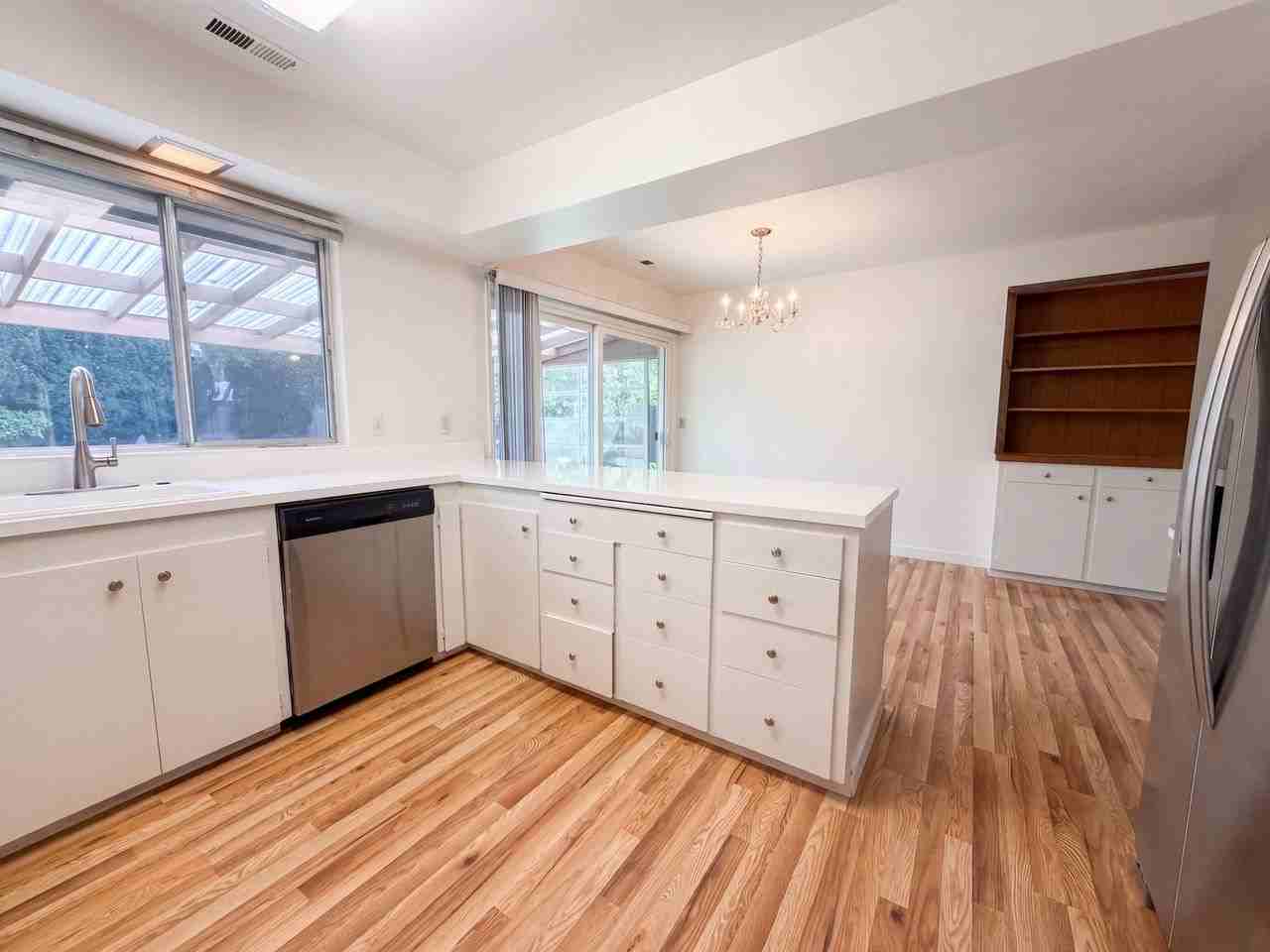 10236 Ne Thompson St #NA - Photo 5 of 12