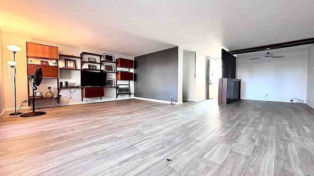 469 Ena Rd #618 - Photo 5 of 9