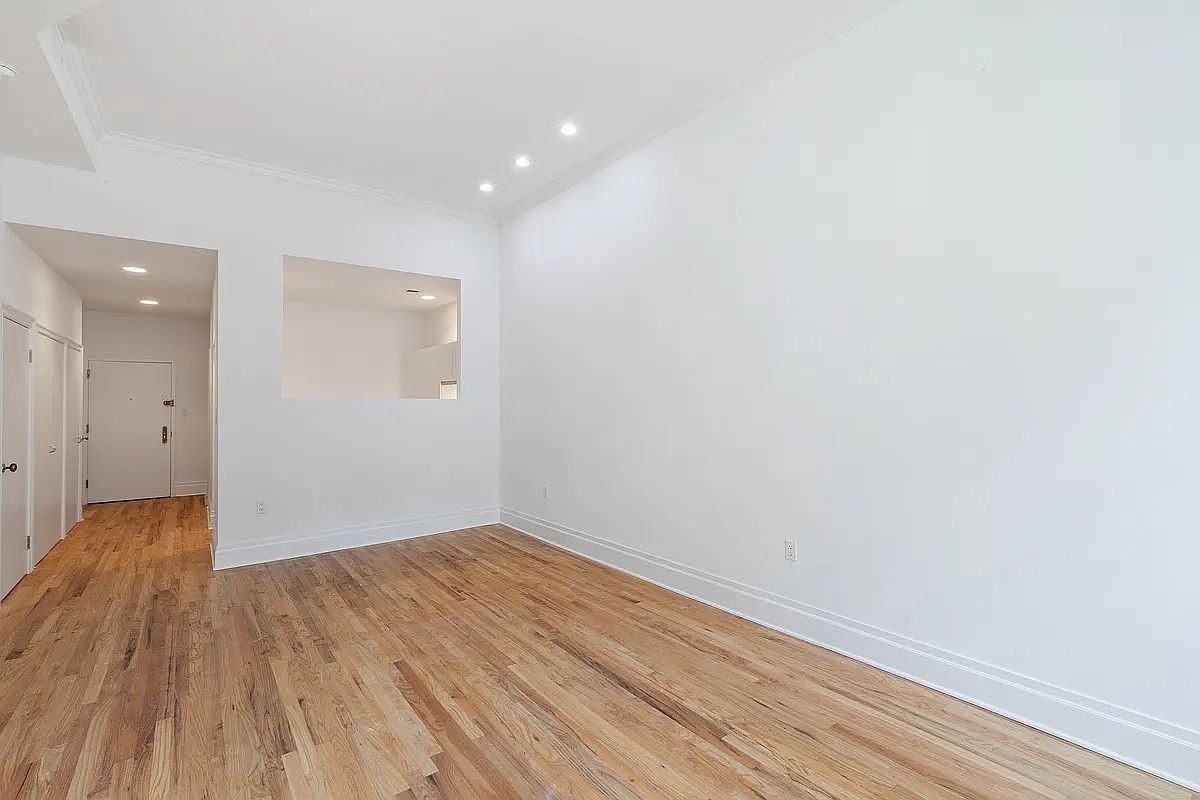 55 White St #6L - Photo 3 of 6