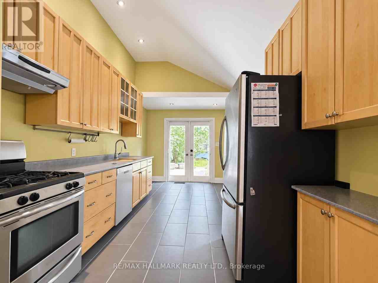 193 Boulton Avenue - Photo 5 of 9