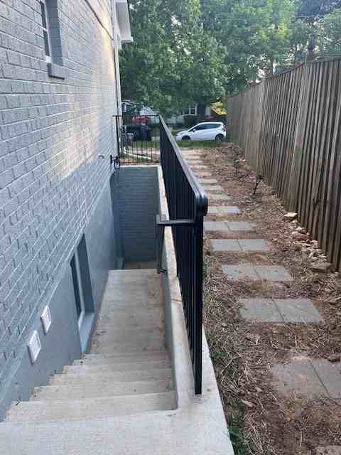 4510 Everett St - Photo 6 of 12