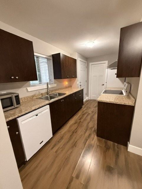 14878 63 Ave