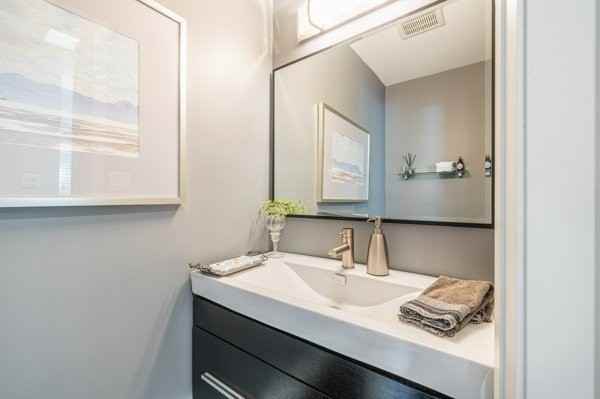 141 Welland Vale Rd - Photo 5 of 20