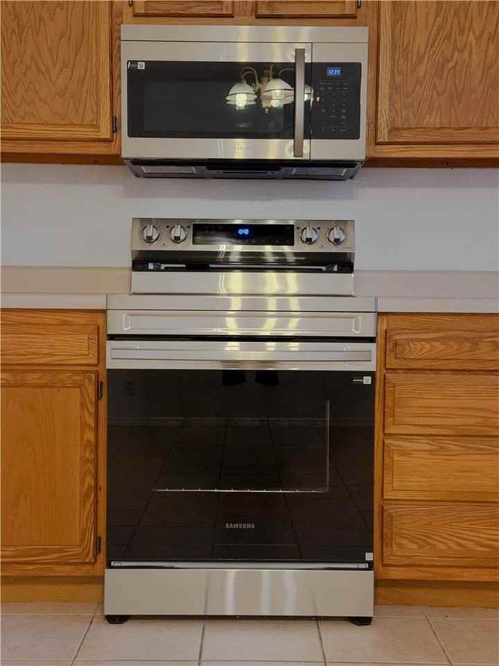 653 Appleridge Dr - Photo 4 of 13