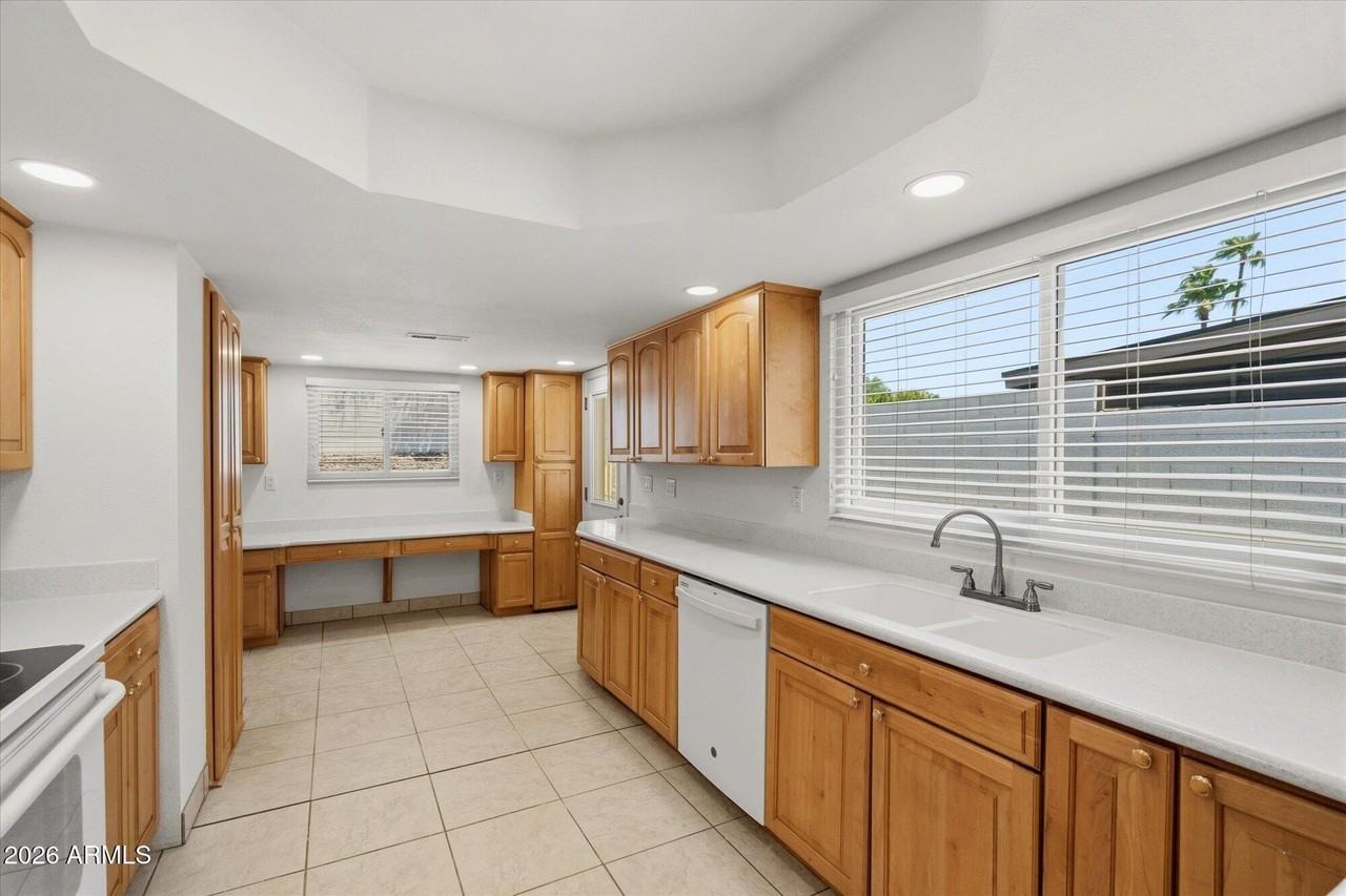 6902 E Kathleen Rd - Photo 5 of 24