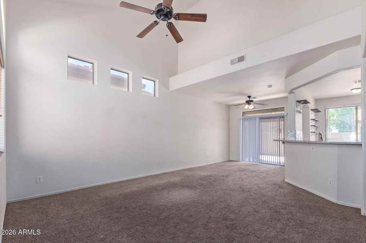 14307 W Lexington Ave - Photo 6 of 38