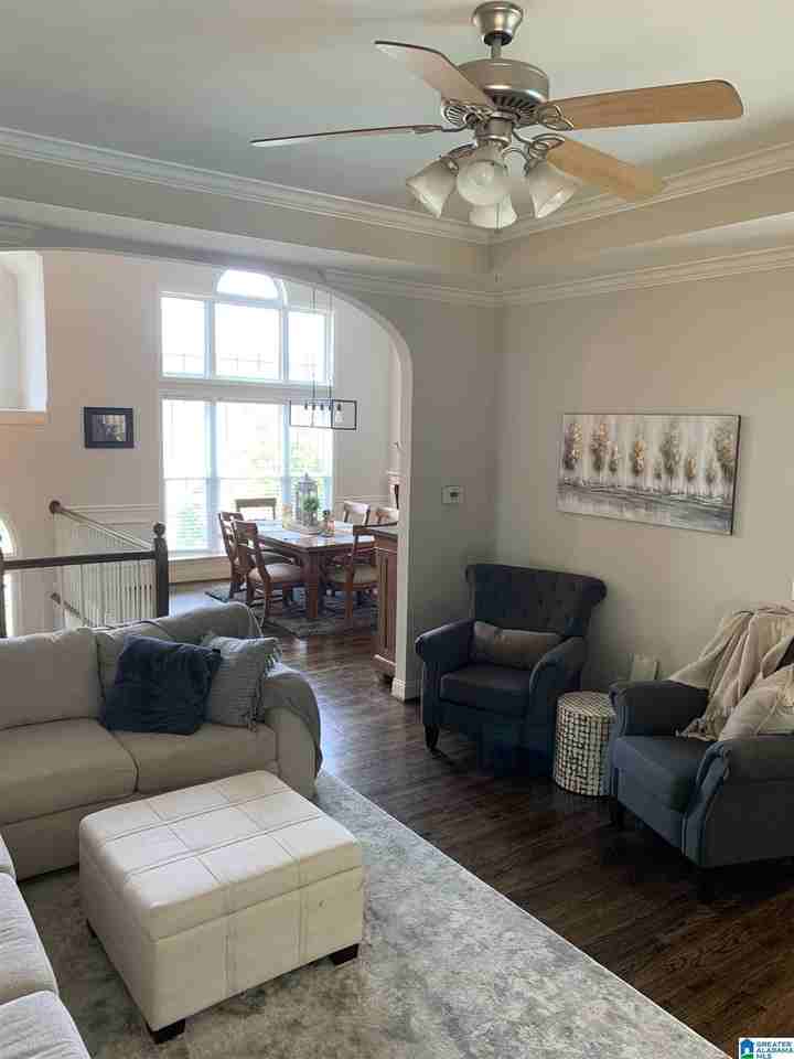 233 Oaklyn Hills Dr - Photo 6 of 13