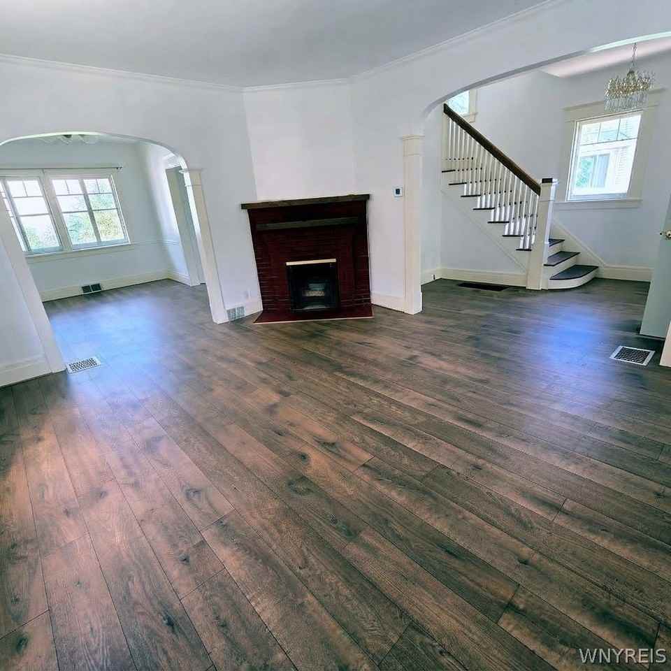 75 W Hazeltine Ave - Photo 7 of 24