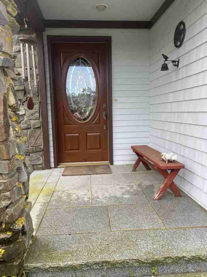 201 Center St - Photo 2 of 15