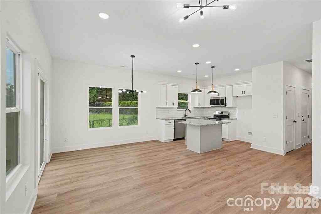 7523 Lawyers Rd - Photo 5 of 13