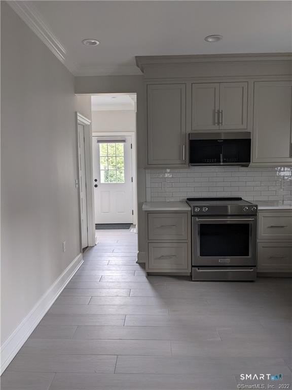 19 Cove Ave #1stFL - Photo 7 of 39