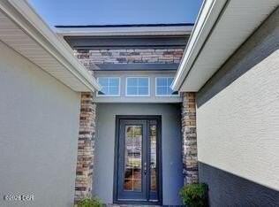 814 Aldenham Ln - Photo 2 of 20