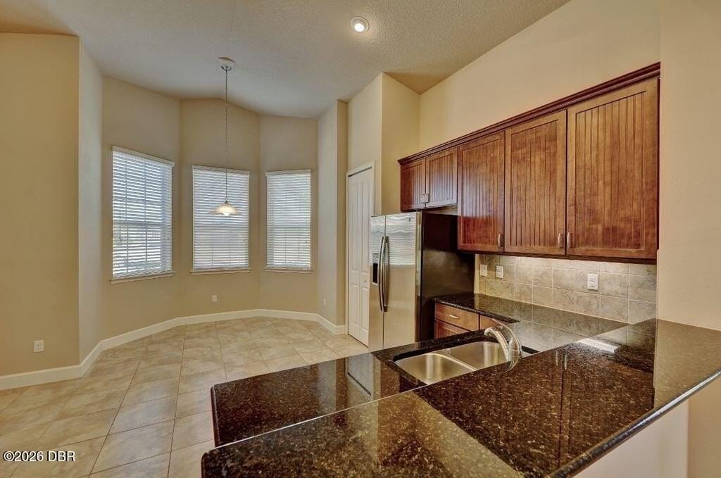 649 Elk River Dr - Photo 4 of 10
