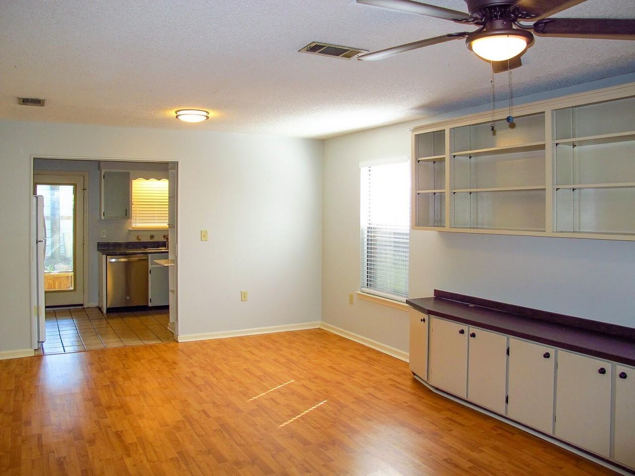 618 Virginia Oak Ct - Photo 5 of 23