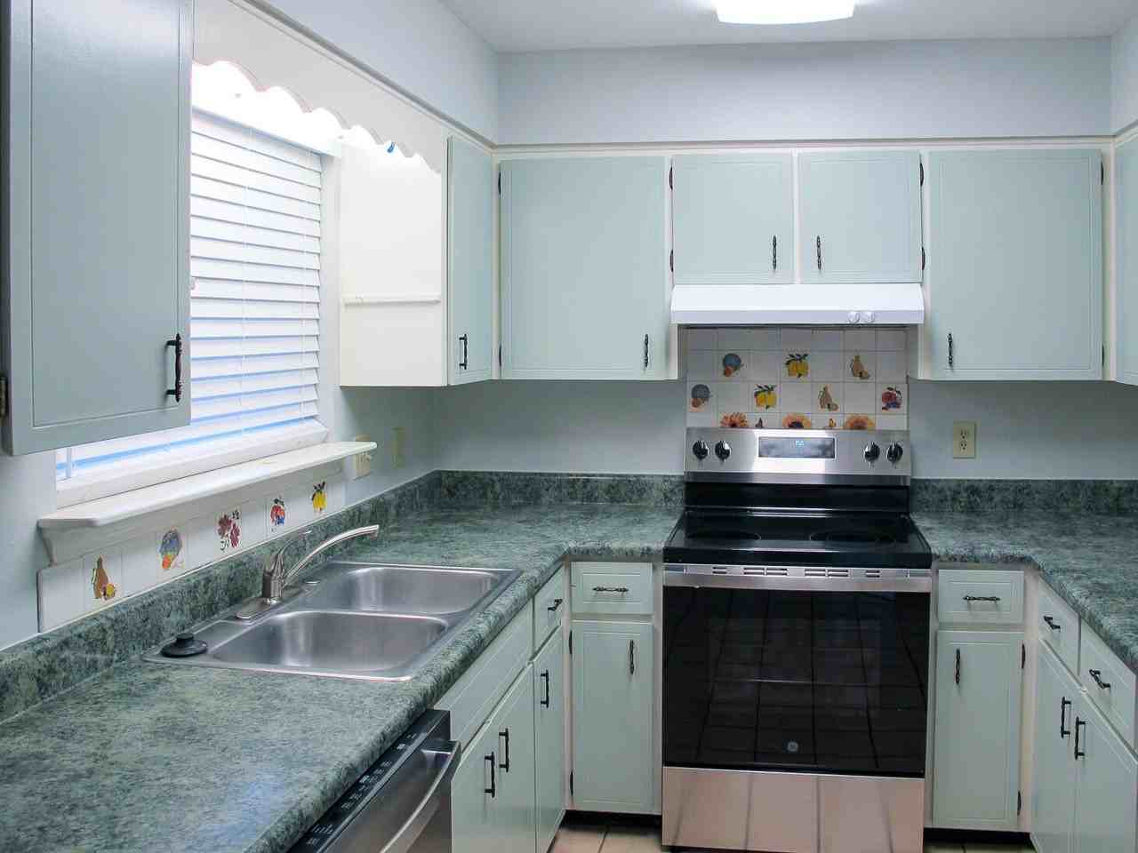 618 Virginia Oak Ct - Photo 7 of 23